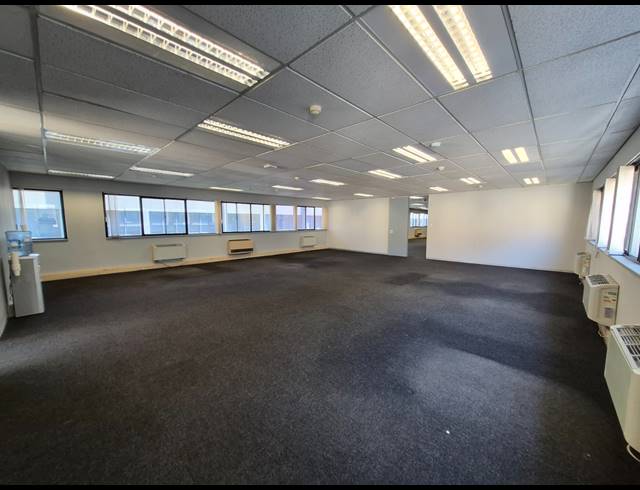 323M² OFFICE TO LET IN SANDTON CENTRAL